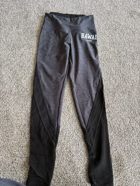 PINK Victoria's Secret Ultimate leggings in Charcoal Gray